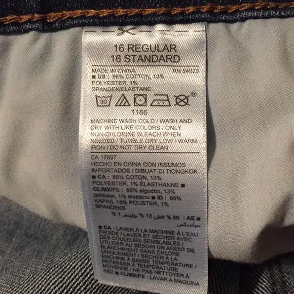 Ladies Old Navy Original Mid-Rise Skinny Jeans - Picture 4 of 4